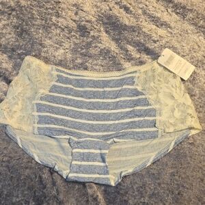 NWT Soma Embraceable Signature Lace Boy Short. 2/$12